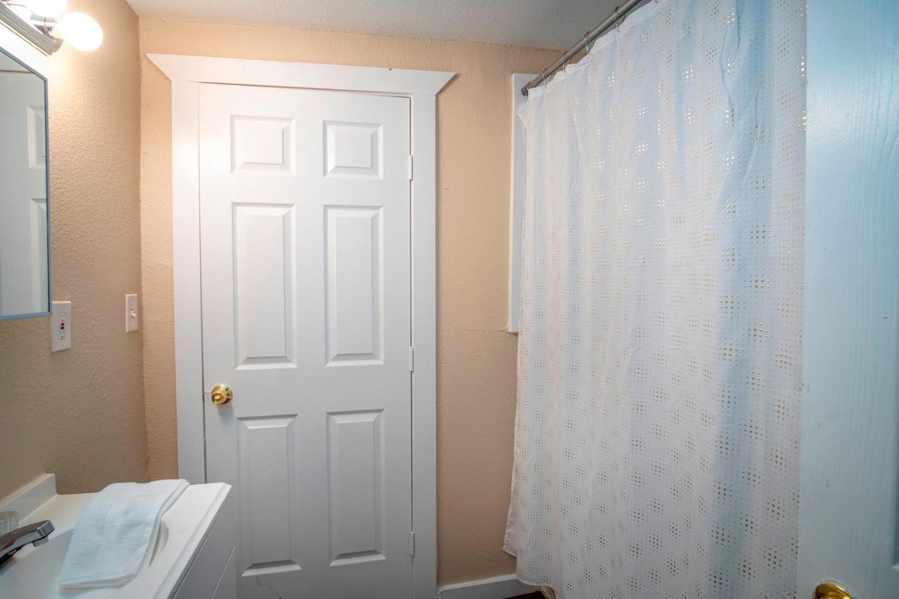 Cozy Downtown Guest House 2Br/1Ba Sleeps 8 San Antonio Kültér fotó